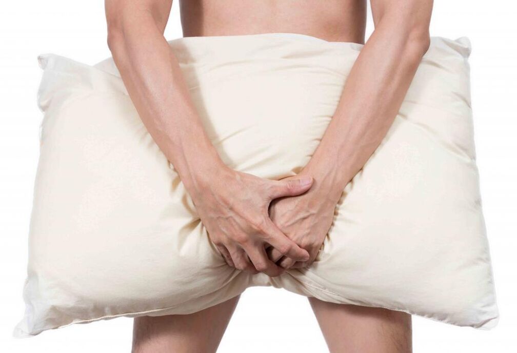 男人做运动是为了增强力量